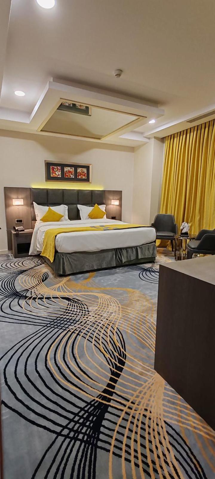 One-Bedroom Suite