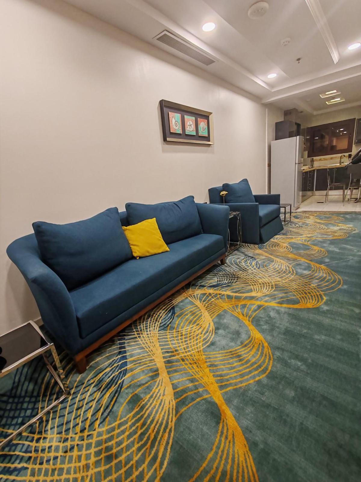 Deluxe Two-Bedroom Apartment