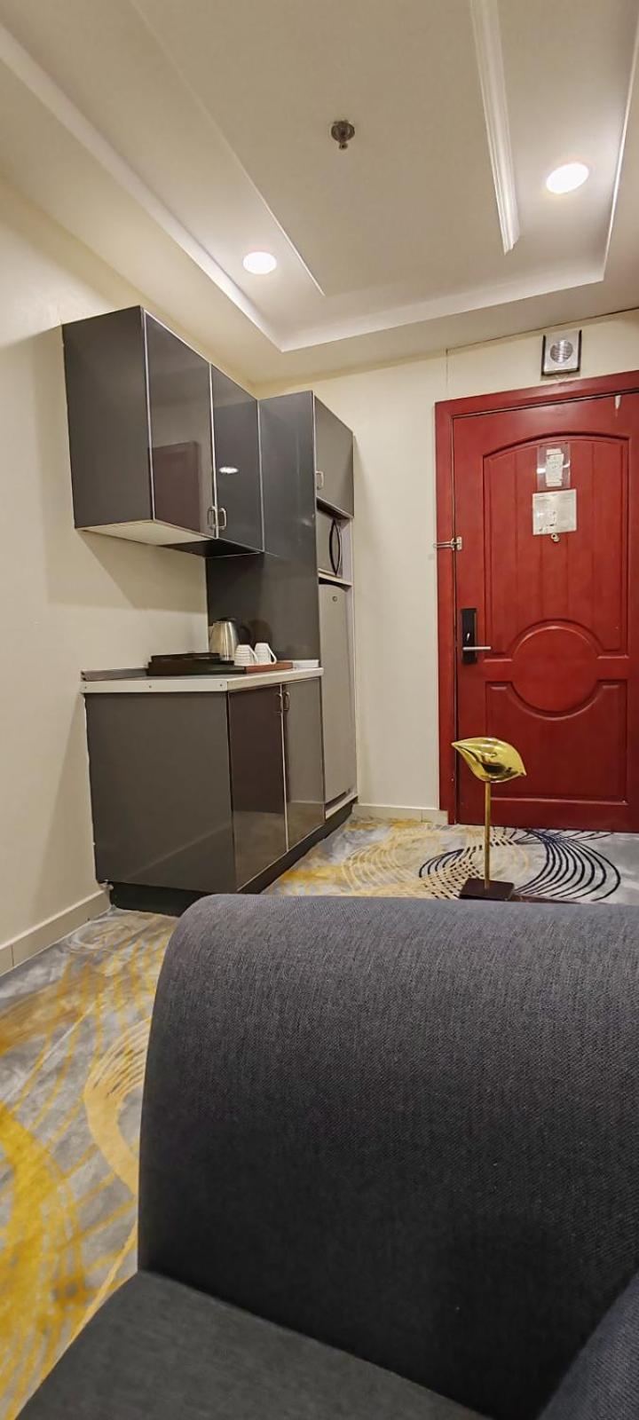One-Bedroom Suite